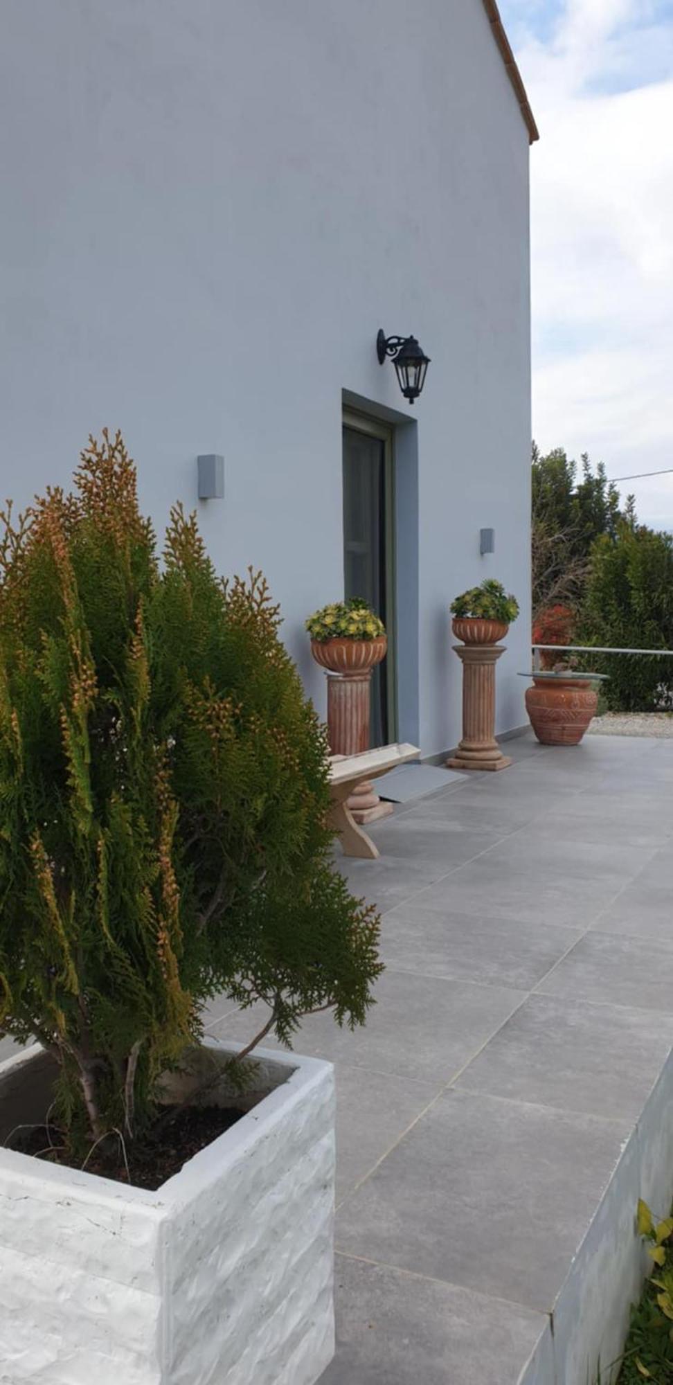 La Familia Luxury Private Maisonettes Near The Sea Gytheio Exteriör bild